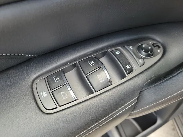 2019 INFINITI QX80 LUXE photo 16