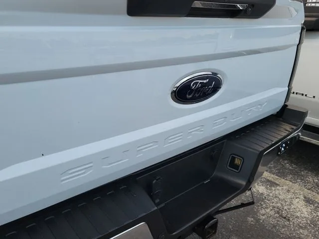 2019 Ford F-250SD Lariat photo 6
