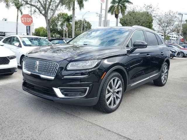 2019 Lincoln Nautilus Select photo 4