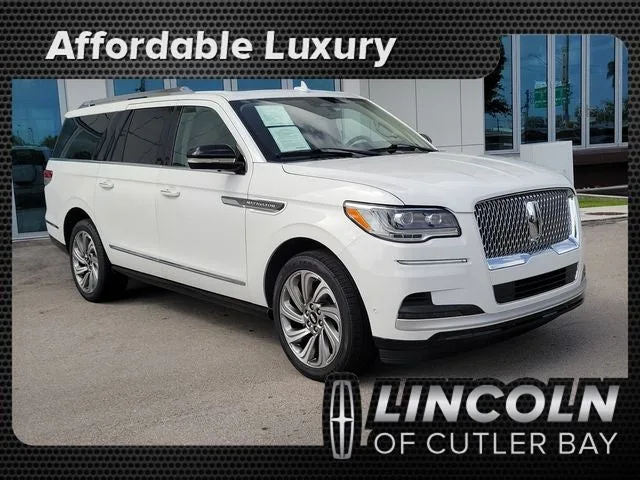2022 Lincoln Navigator L