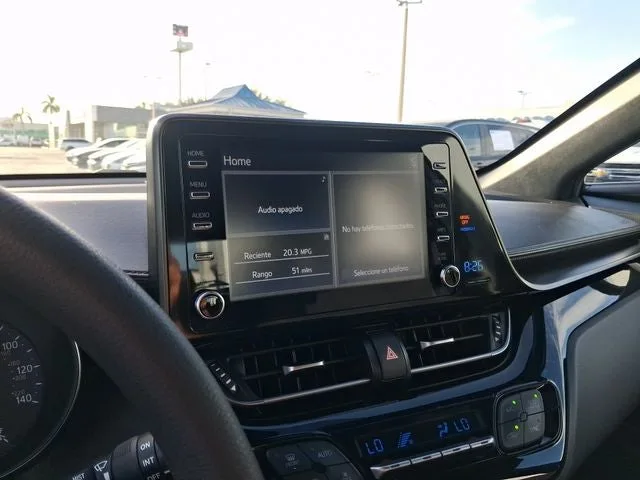 2019 Toyota C-HR LE photo 19
