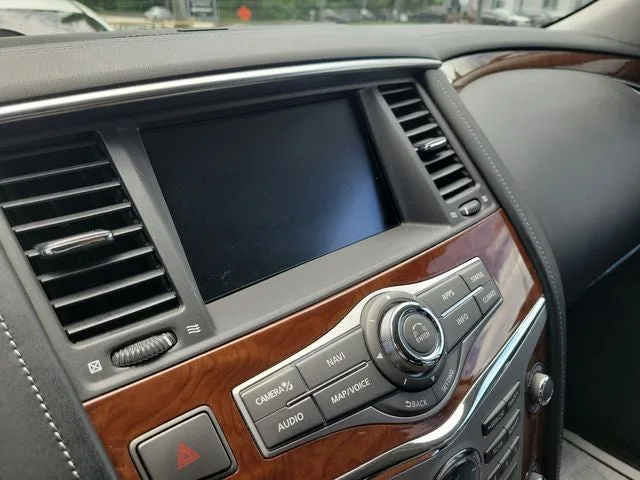 2019 INFINITI QX80 LUXE photo 22