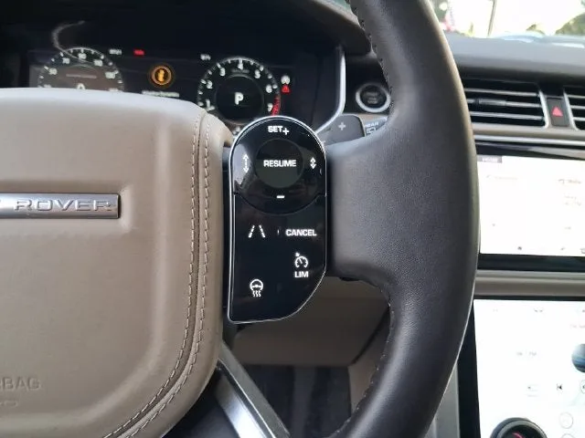 2018 Land Rover Range Rover 5.0L V8 Supercharged photo 17