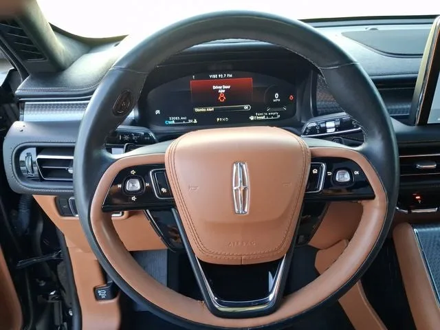 2023 Lincoln Aviator Black Label Premium photo 16