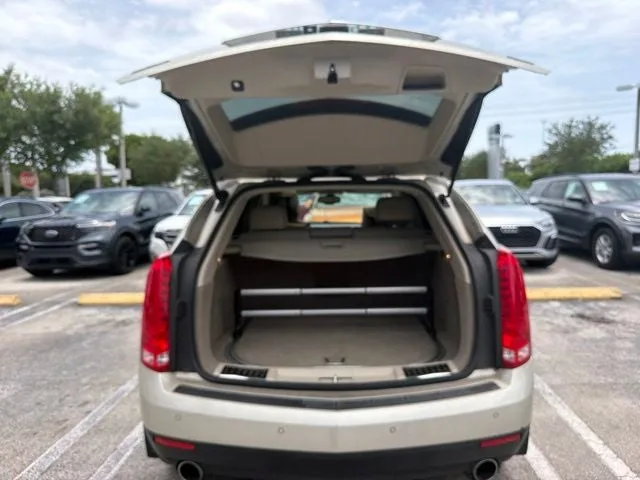 2015 Cadillac SRX Luxury photo 3