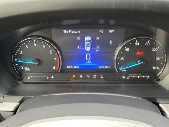 2022 Ford Explorer XLT photo 16