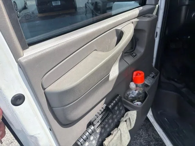 2014 Chevrolet Express 2500 Work Van Cargo photo 12