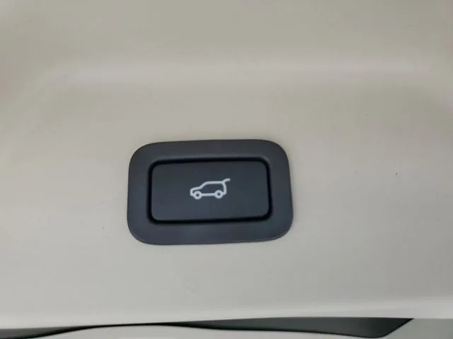2018 Land Rover Range Rover 5.0L V8 Supercharged photo 11