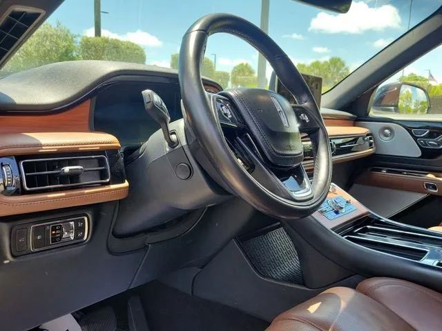 2020 Lincoln Aviator Reserve photo 9