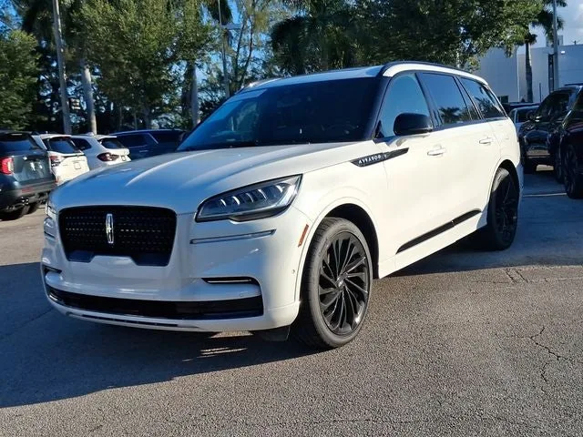 2024 Lincoln Aviator Reserve Premium photo 2