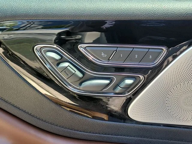 2020 Lincoln Aviator Reserve photo 15