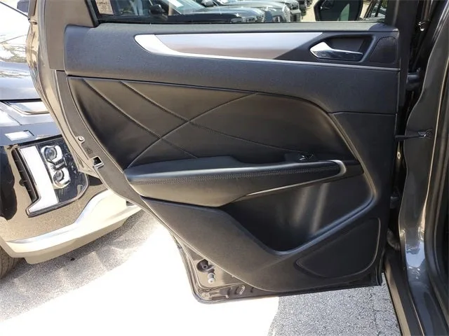 2019 Lincoln MKC Standard photo 12