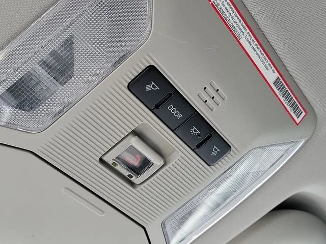 2024 Toyota RAV4 LE photo 28