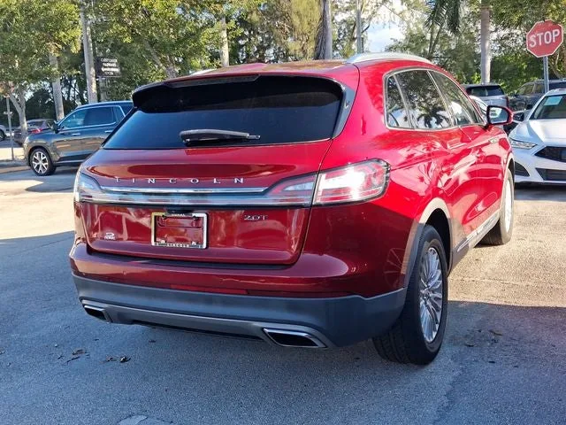 2019 Lincoln Nautilus Standard photo 4