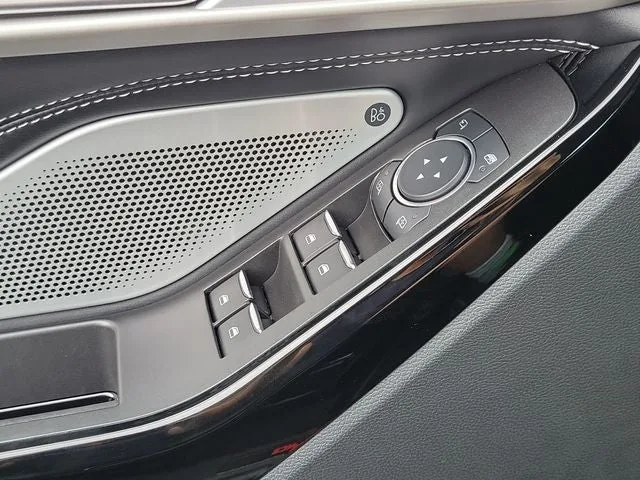 2023 Ford Explorer ST photo 14