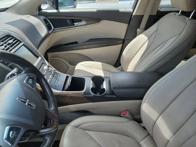2018 Lincoln MKX Reserve photo 12
