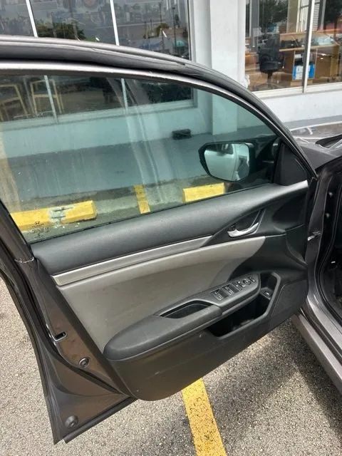 2018 Honda Civic LX photo 21