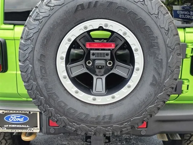 2025 Jeep Wrangler Rubicon 392 photo 6