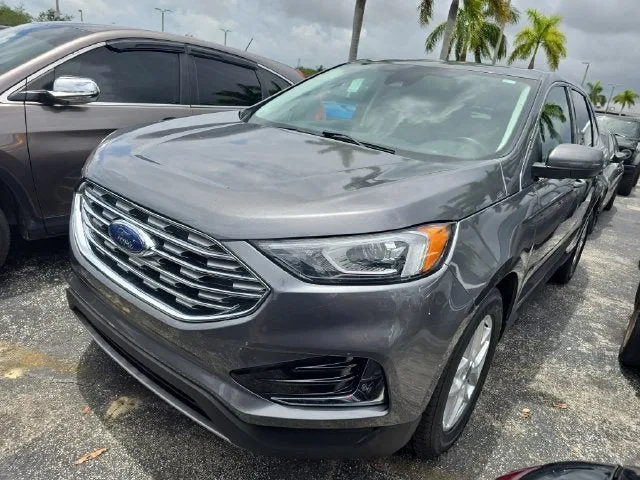 2022 Ford Edge SEL photo 28