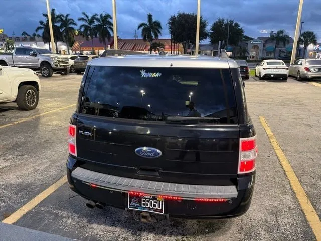 2011 Ford Flex SE photo 6