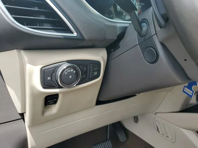 2019 Lincoln Nautilus Reserve photo 19