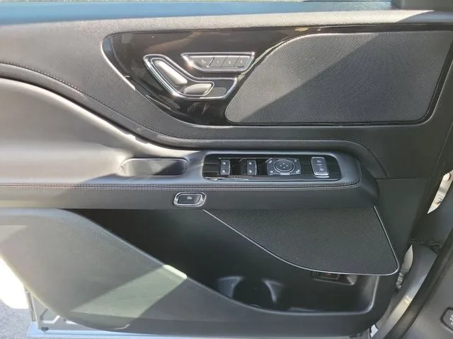 2024 Lincoln Aviator Premiere Premium photo 27