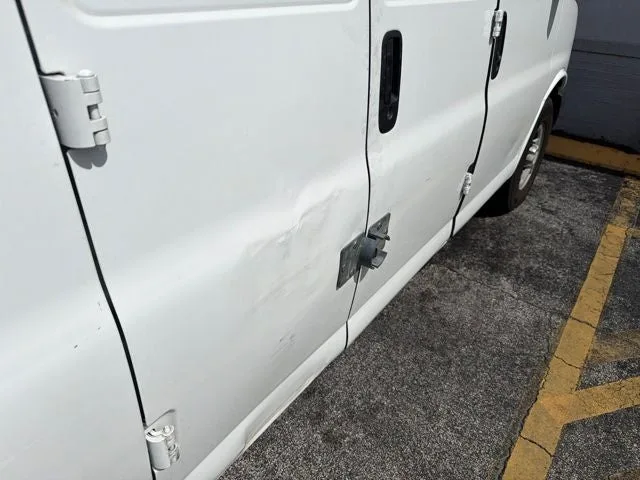 2014 Chevrolet Express 2500 Work Van Cargo photo 9