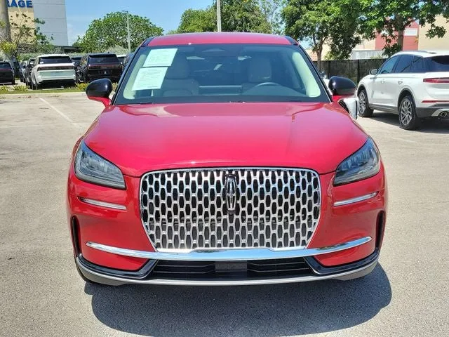 2025 Lincoln Corsair Premiere photo 2