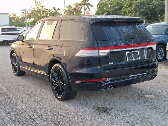 2023 Lincoln Aviator Black Label Premium photo 3