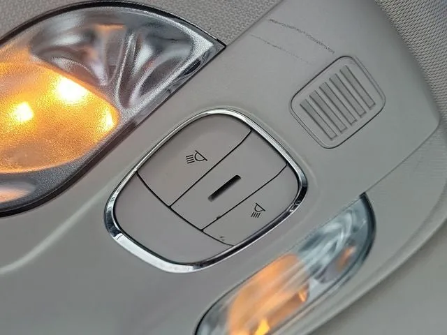 2019 Jeep Compass Latitude photo 29