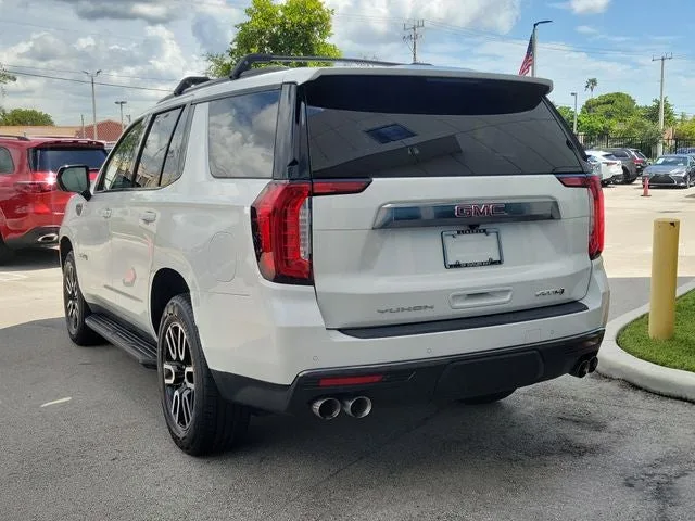 2022 GMC Yukon AT4 photo 4
