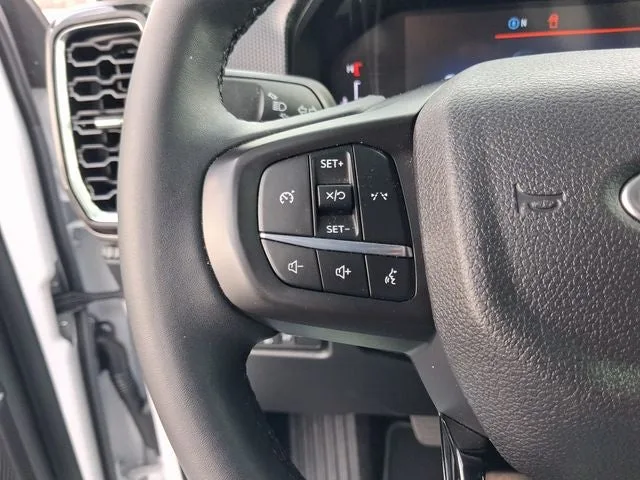 2025 Ford Ranger XLT photo 17