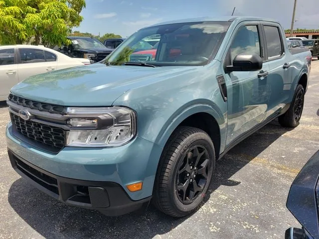 2023 Ford Maverick XLT photo 29