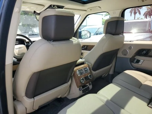 2018 Land Rover Range Rover 5.0L V8 Supercharged photo 13