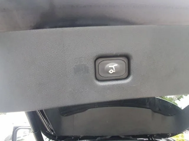 2020 Lincoln Nautilus Standard photo 12