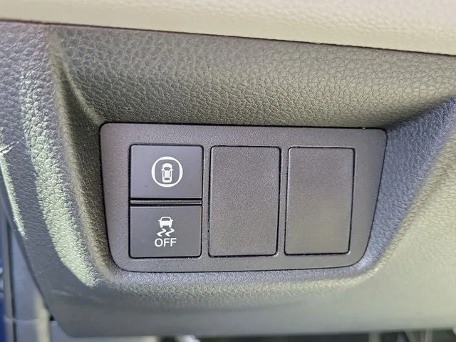 2019 Honda Accord LX photo 13