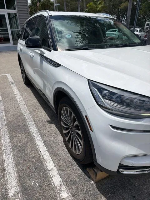 2024 Lincoln Aviator Premiere Premium photo 4