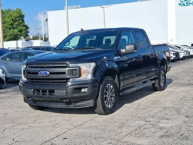 2019 Ford F-150 XLT photo 2