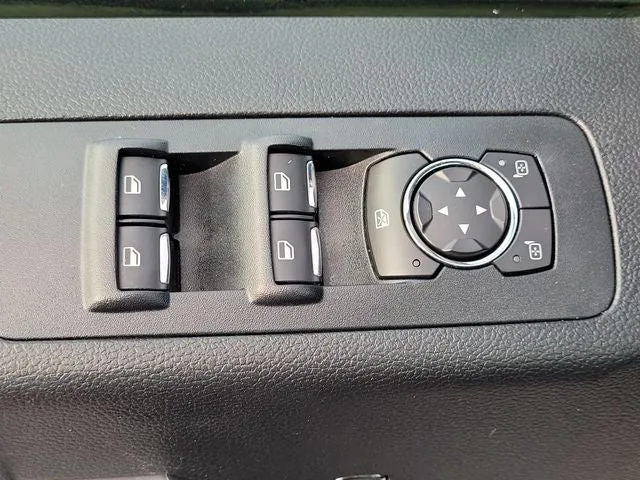2017 Ford F-150 XLT photo 17