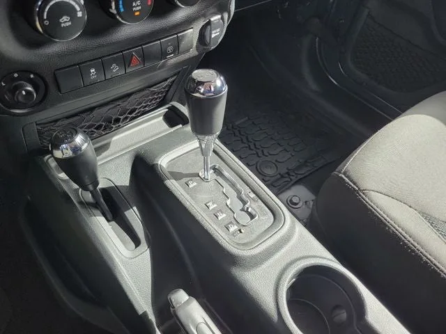 2017 Jeep Wrangler Unlimited Sport photo 30