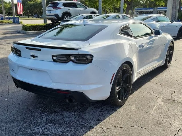 2020 Chevrolet Camaro 1LT photo 3