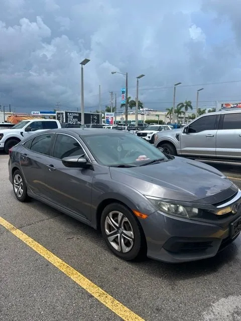 2018 Honda Civic LX photo 6