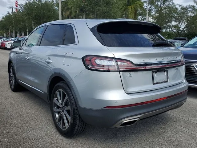 2019 Lincoln Nautilus Select photo 4