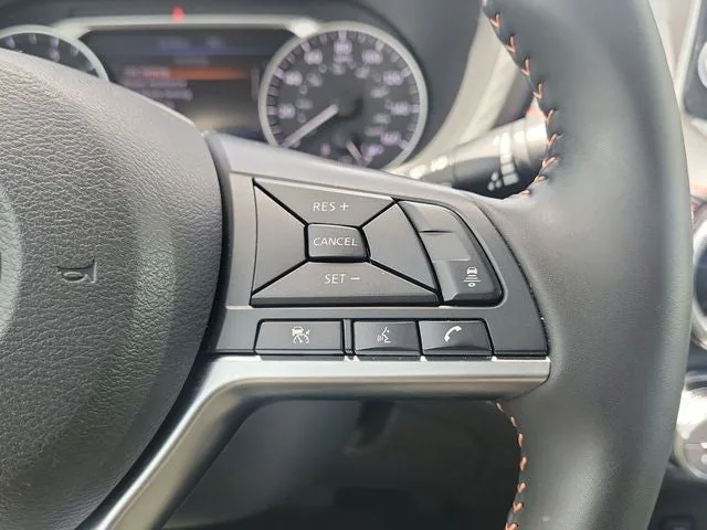 2025 Nissan Sentra SR photo 21