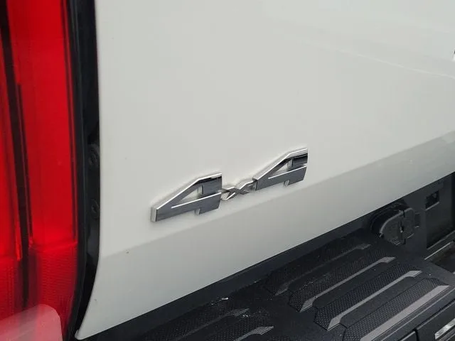 2024 Toyota Tundra SR5 photo 5