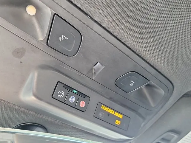 2020 Chevrolet Camaro 1LT photo 31