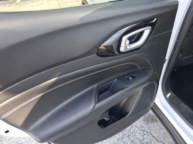 2023 Jeep Compass Latitude photo 9