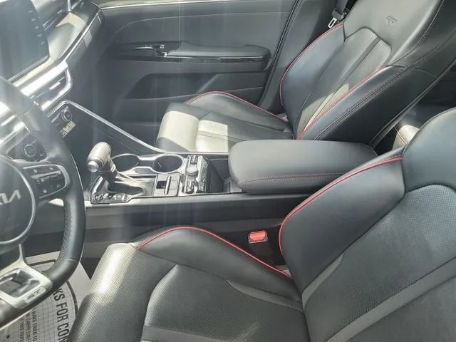2023 Kia K5 GT photo 12