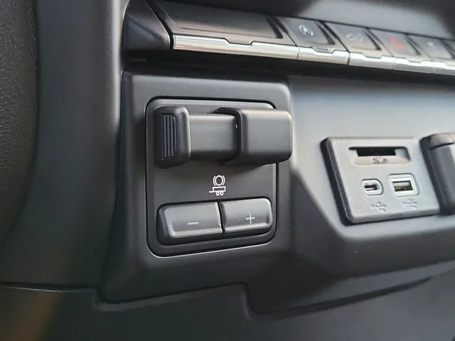 2019 Chevrolet Silverado 1500 LT photo 25