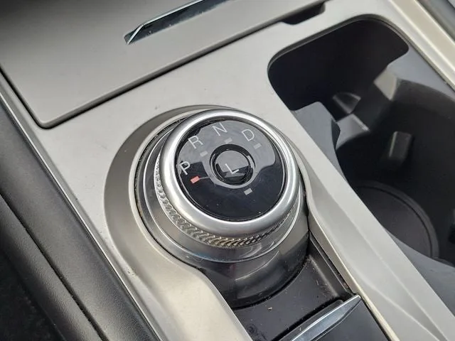 2022 Ford Explorer XLT photo 24